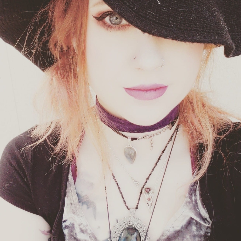 Meet your Posher, Courtney